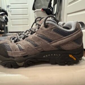 Merrell Moab Hiking Shoes - Women’s 7.5